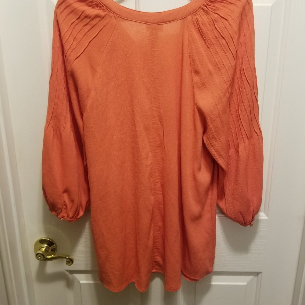 Spring Top - Picture 2 of 4